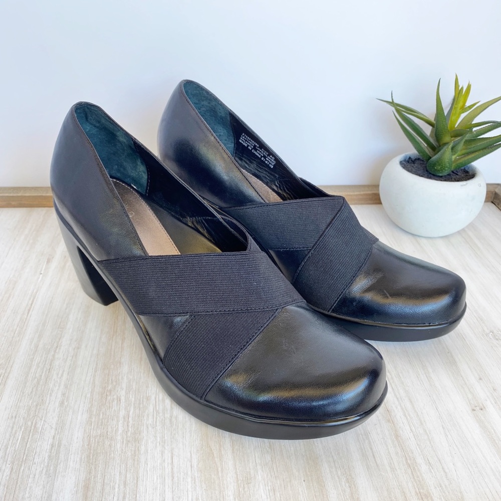 •DANSKO• Tori Leather Elastic Stretch Comfort Pump